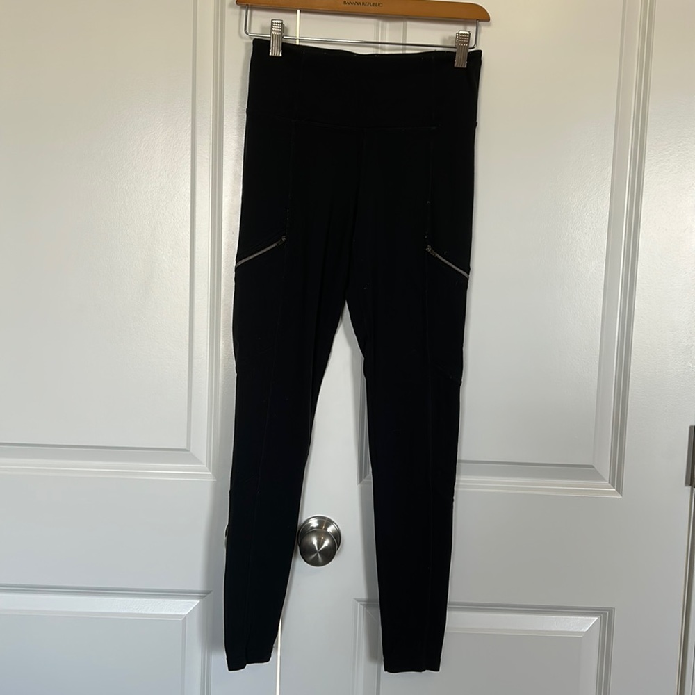 Athleta black leggings